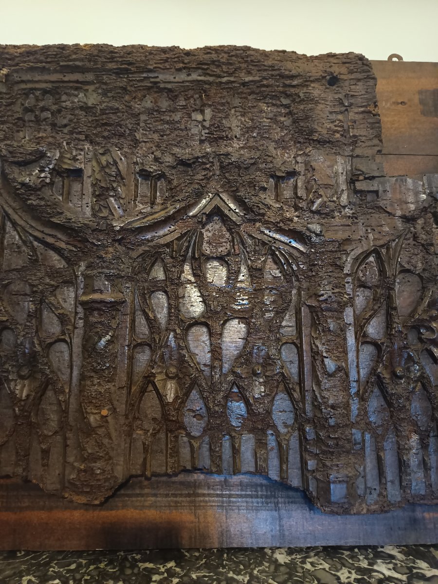 Impressive Gothic Coffered Façade From The Late 15th Century-photo-4