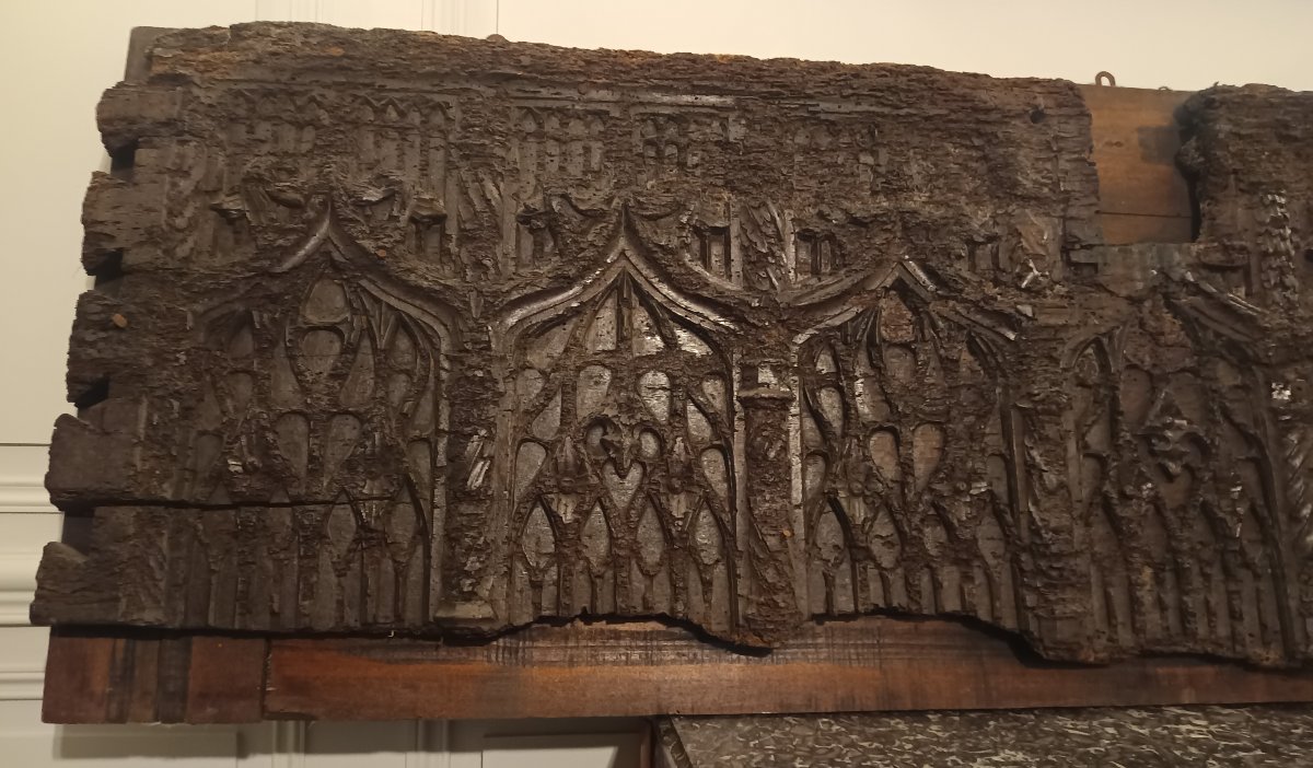 Impressive Gothic Coffered Façade From The Late 15th Century-photo-8