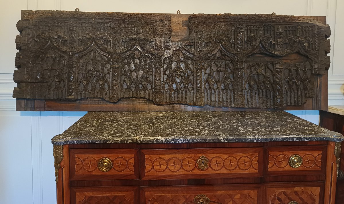 Impressive Gothic Coffered Façade From The Late 15th Century
