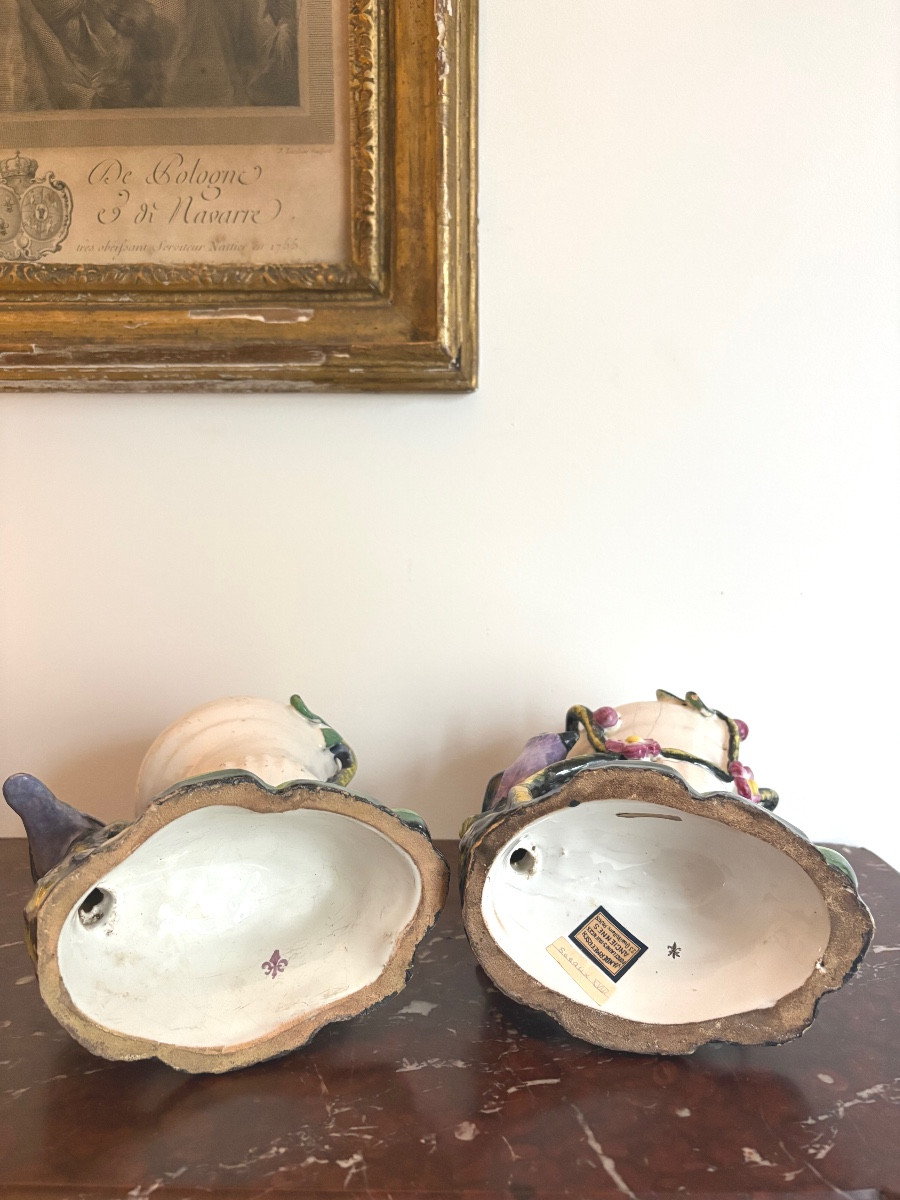 Paire de vases Médicis en faïence de Sceaux-photo-3