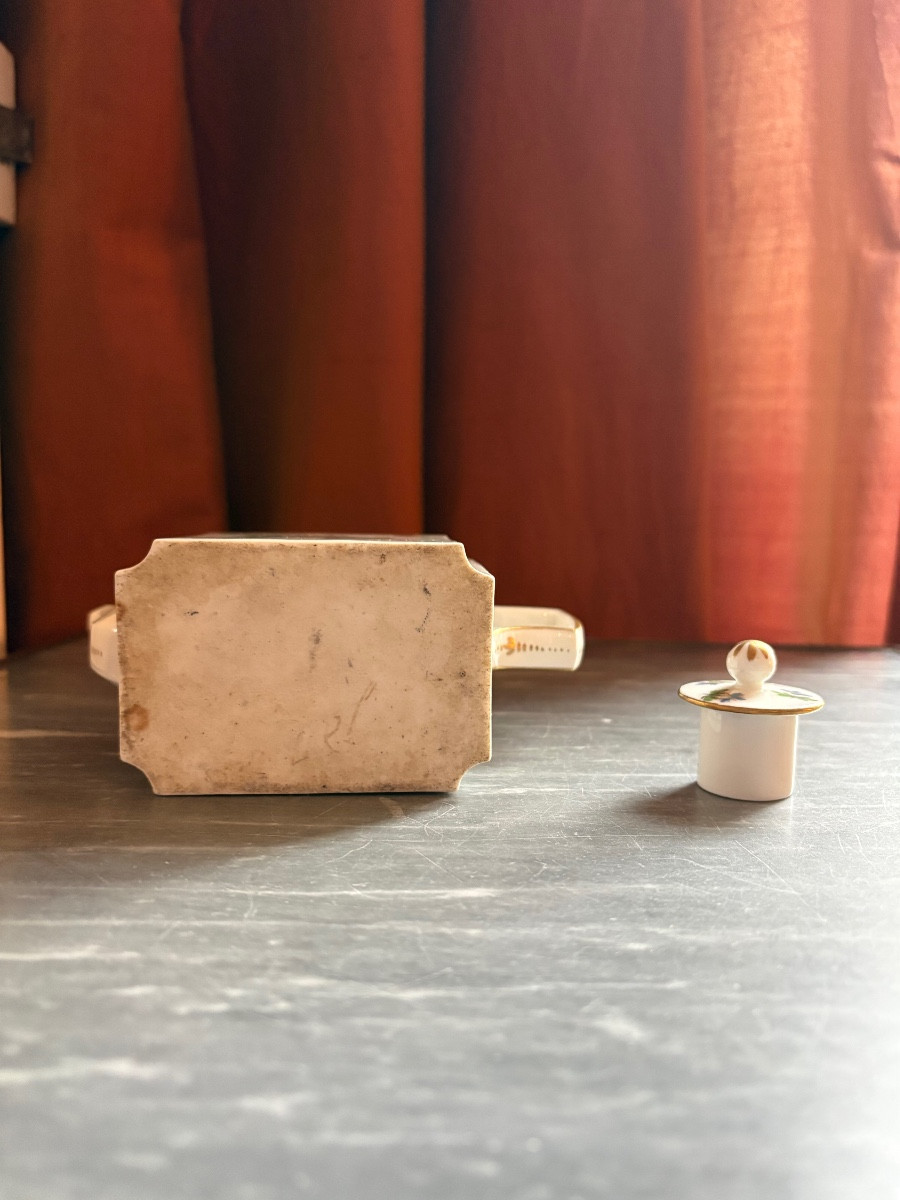 Selfish Teapot In Paris Or Niderviller Porcelain, Decorated With Cornflowers -photo-1