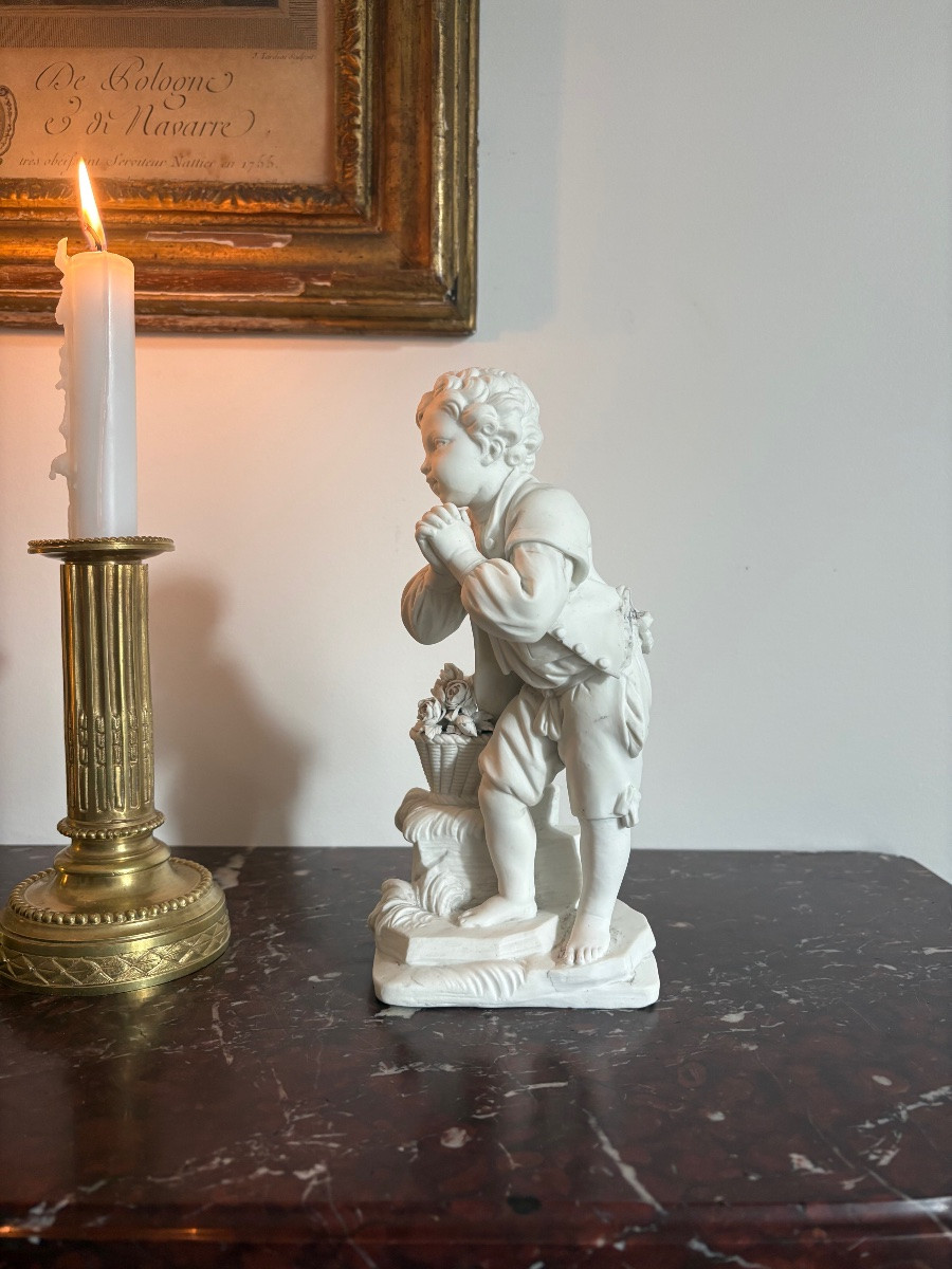 Le jeune suppliant en biscuit de porcelaine de Sèvres -photo-2