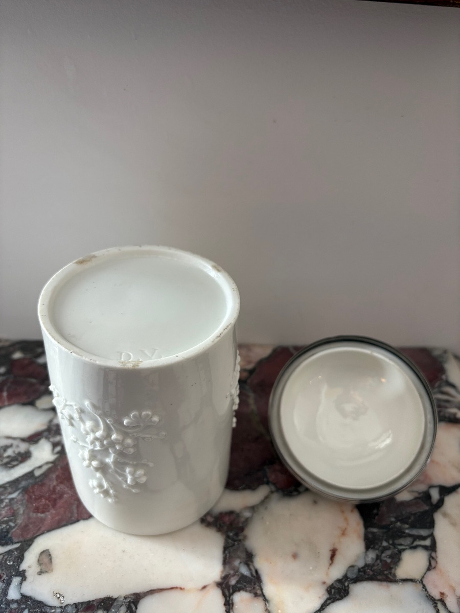 Soft-paste Porcelain Tobacco Jar From Mennecy-photo-3