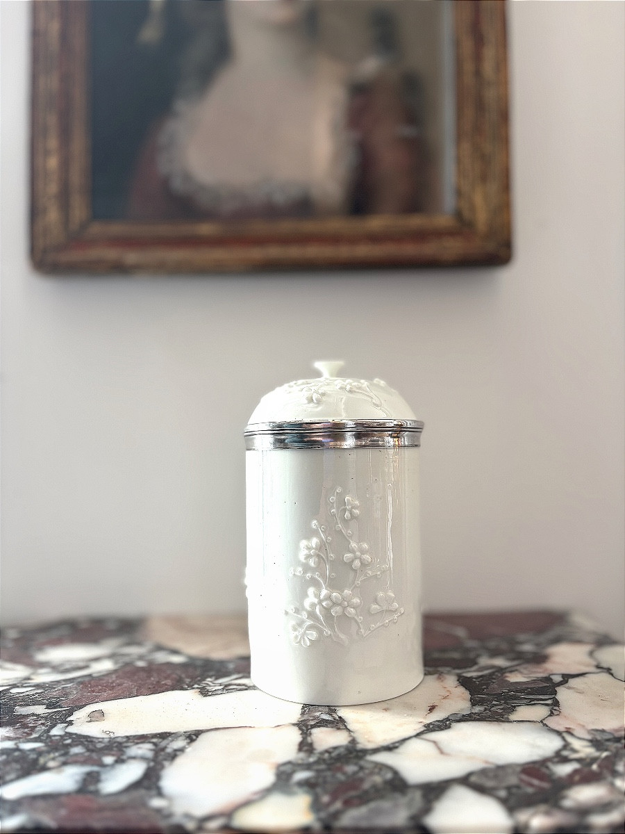 Soft-paste Porcelain Tobacco Jar From Mennecy
