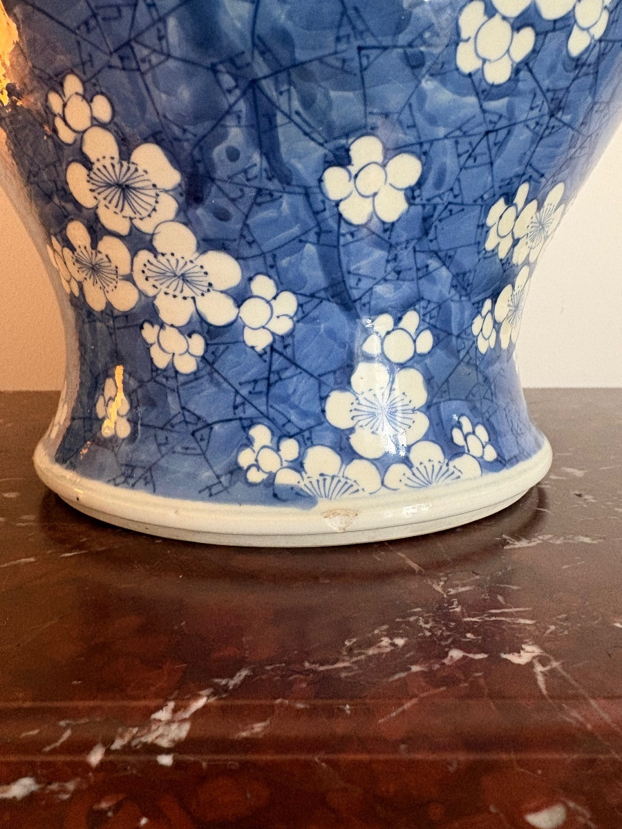 Potiche blanc et bleu d’époque Kangxi-photo-4