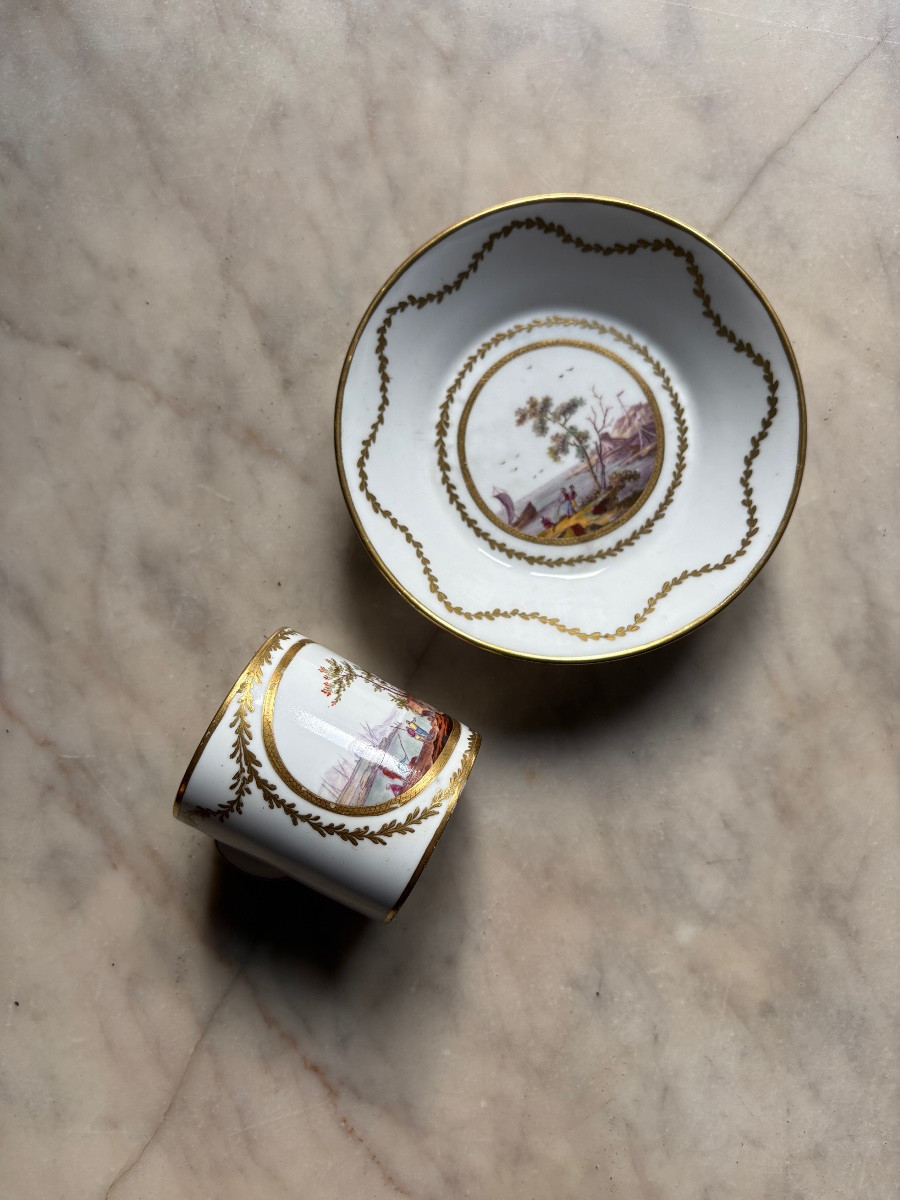 Sèvres Hard-paste Porcelain Cup And Its Saucer -photo-1