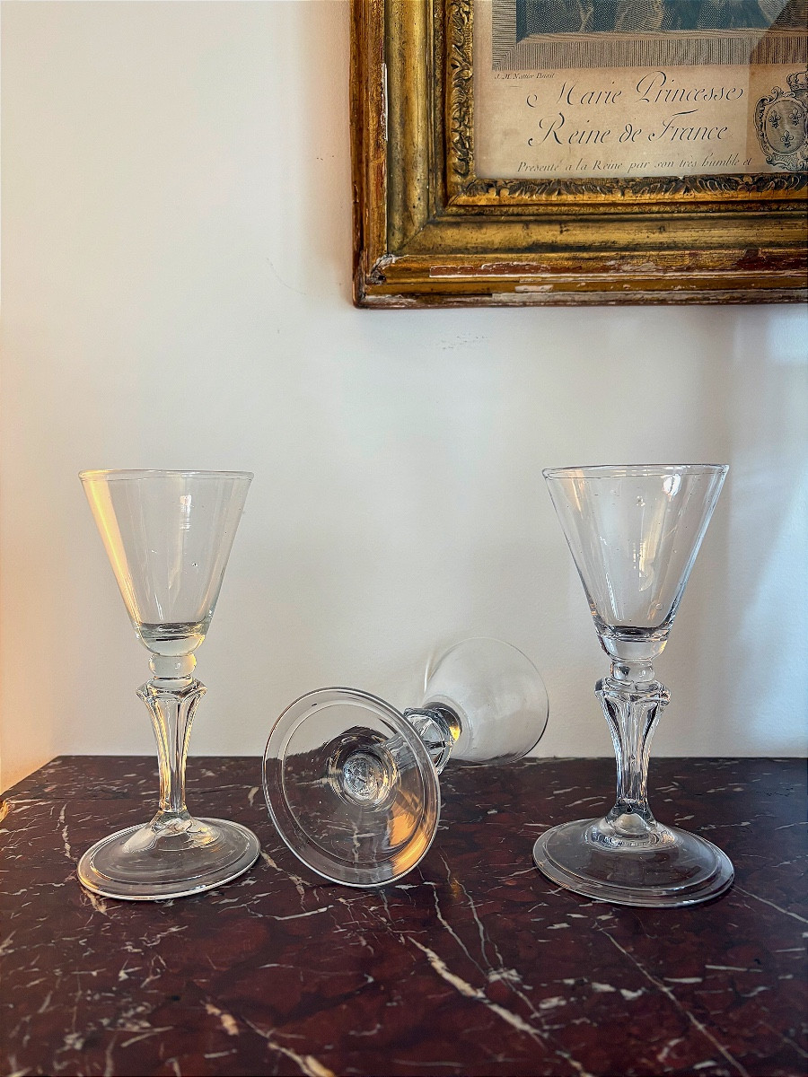 Set Of Twelve Large 18th-century Glasses -photo-3
