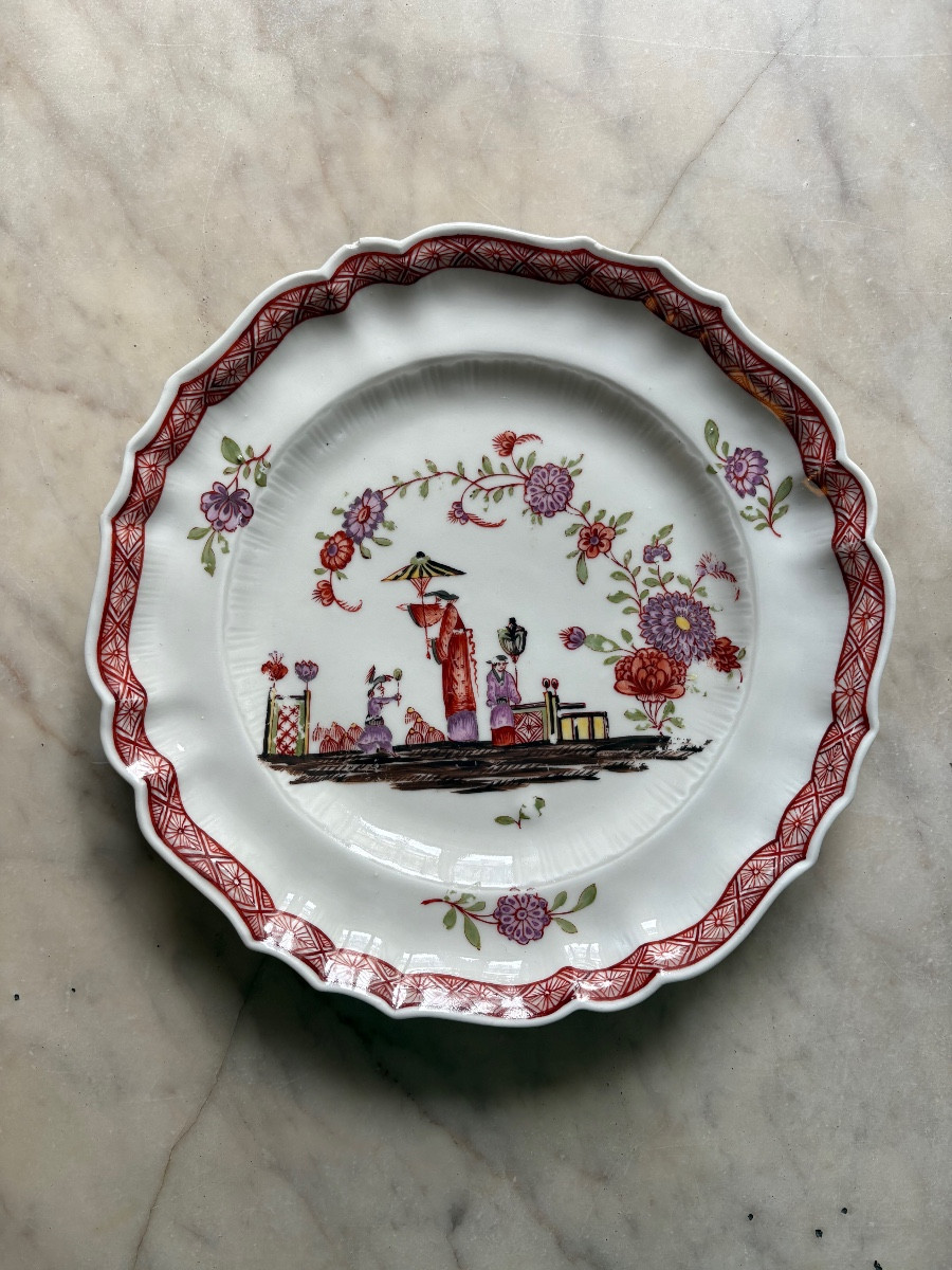 Plate In Zurich Porcelain With Chinese Decoration