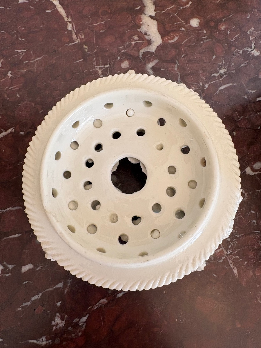 Saint Cloud Soft-paste Porcelain Potpourri-photo-1