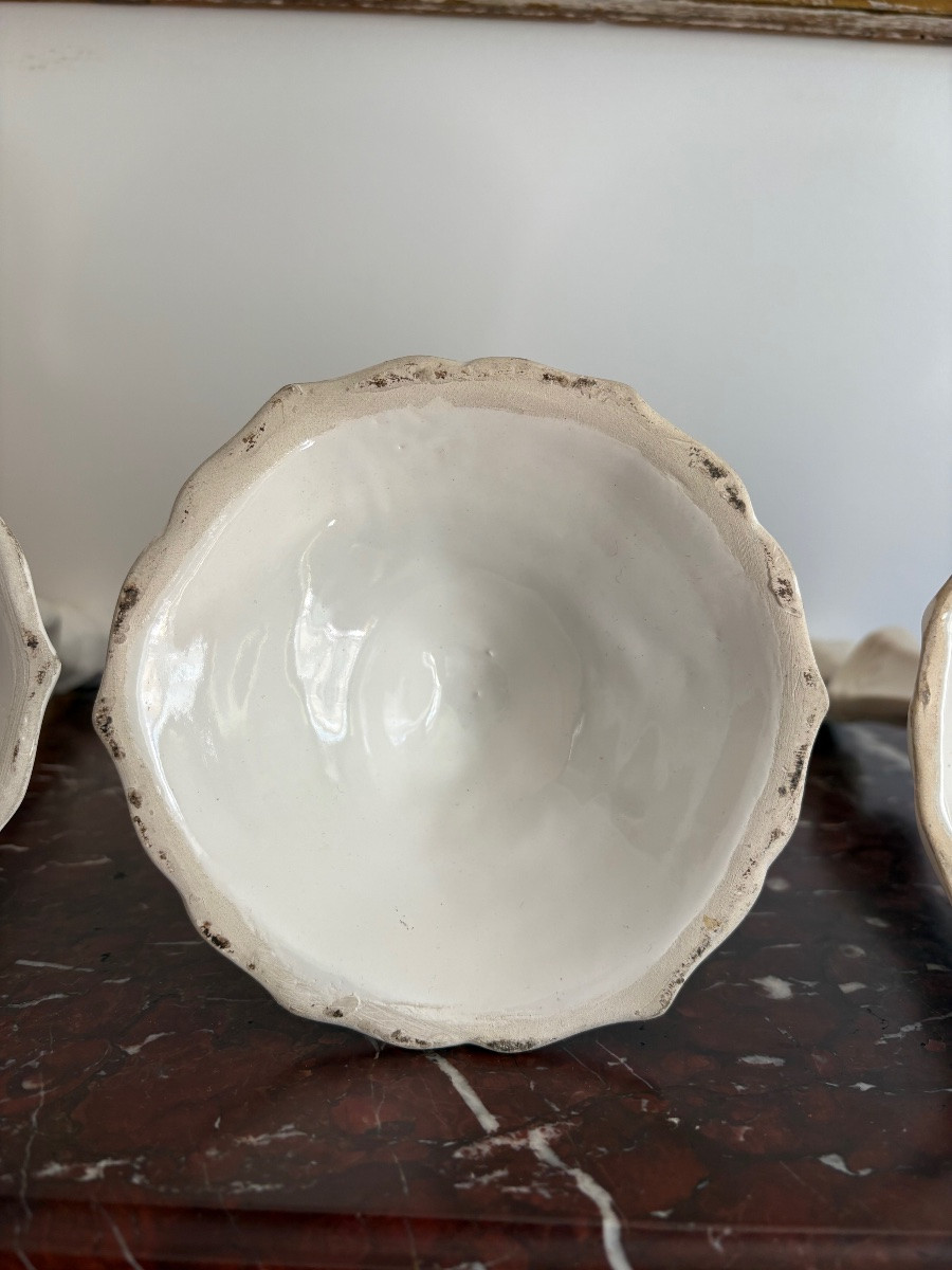 Suite Of Four White Earthenware Torches-photo-1