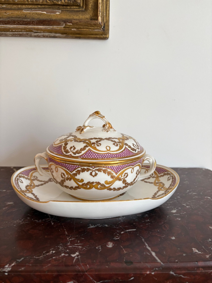Écuelle en porcelaine dure de Sèvres -photo-2