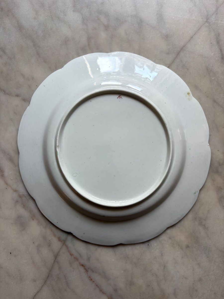 Rare assiette en porcelaine tendre polychrome d’Arras-photo-2