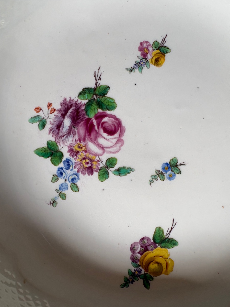 Compotier en porcelaine tendre de Chantilly-photo-2