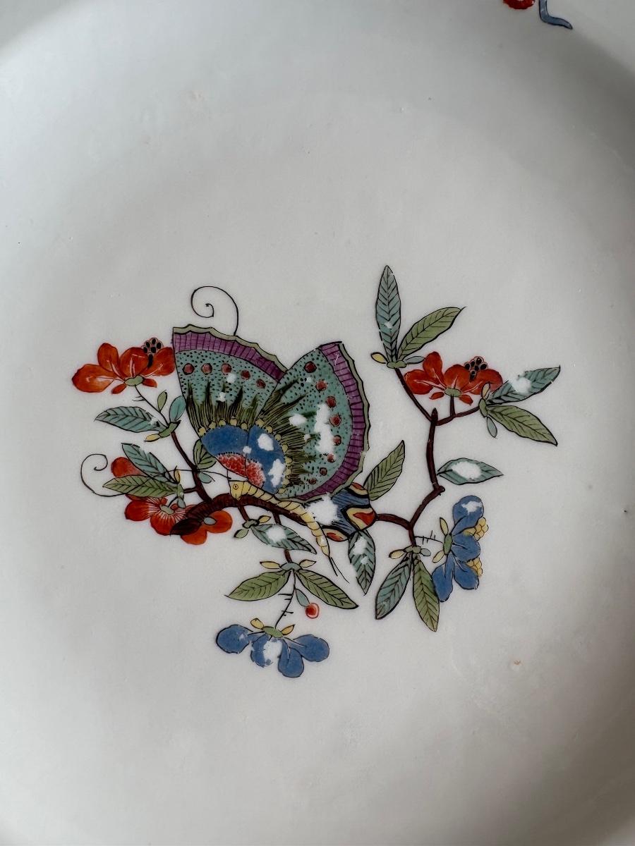 Pair Of Meissen Porcelain Plates With A Butterfly Design-photo-3
