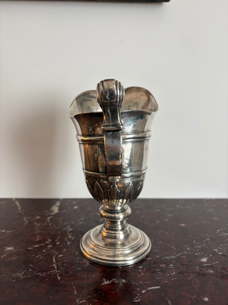 Aiguière casque en métal doublé d’argent du début du XVIIIe siècle -photo-3