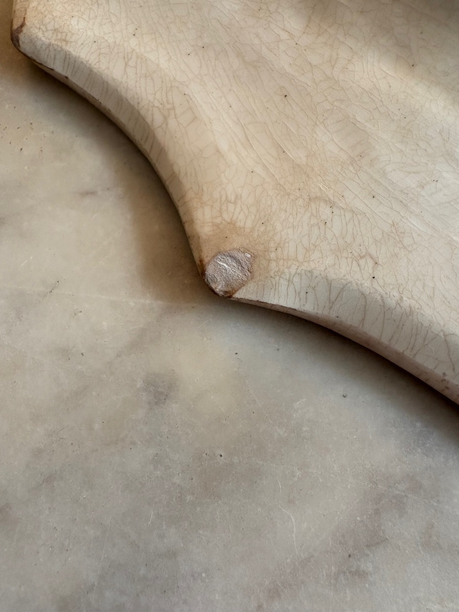 Fine Earthenware Dish, Made At The Pont-aux-choux Factory-photo-1