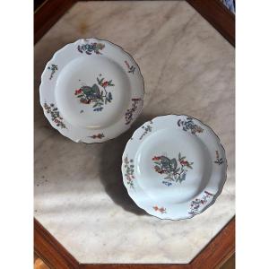 Paire d’assiettes en porcelaine de Meissen à décor de papillon