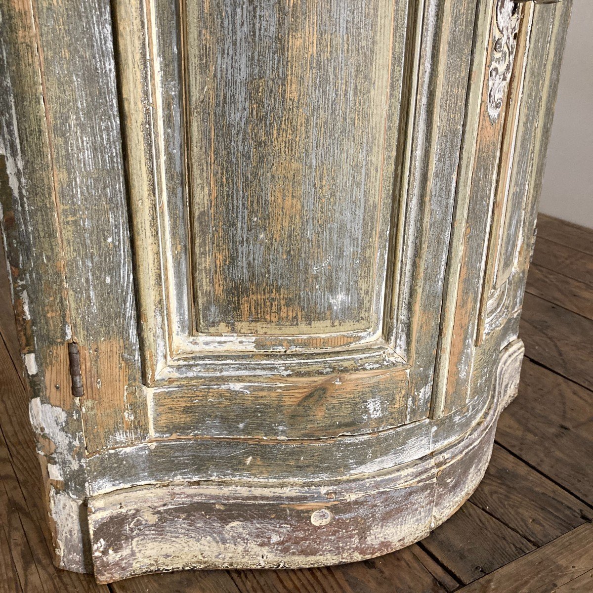 Pair Of Curved Corners XVIII-photo-4