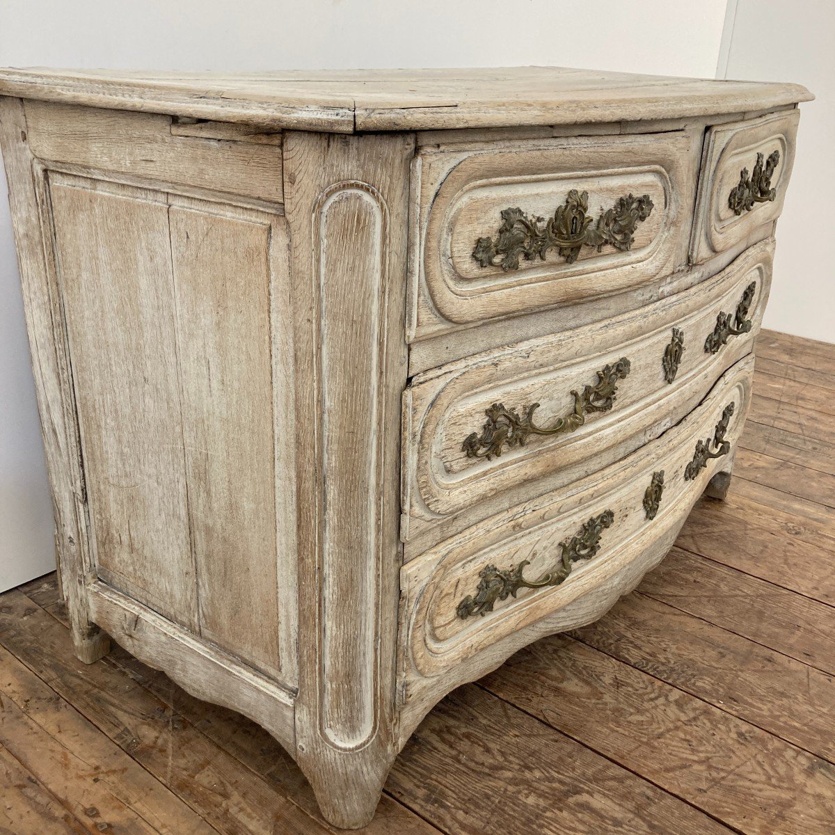 18th Century Chest Of Drawers-photo-3
