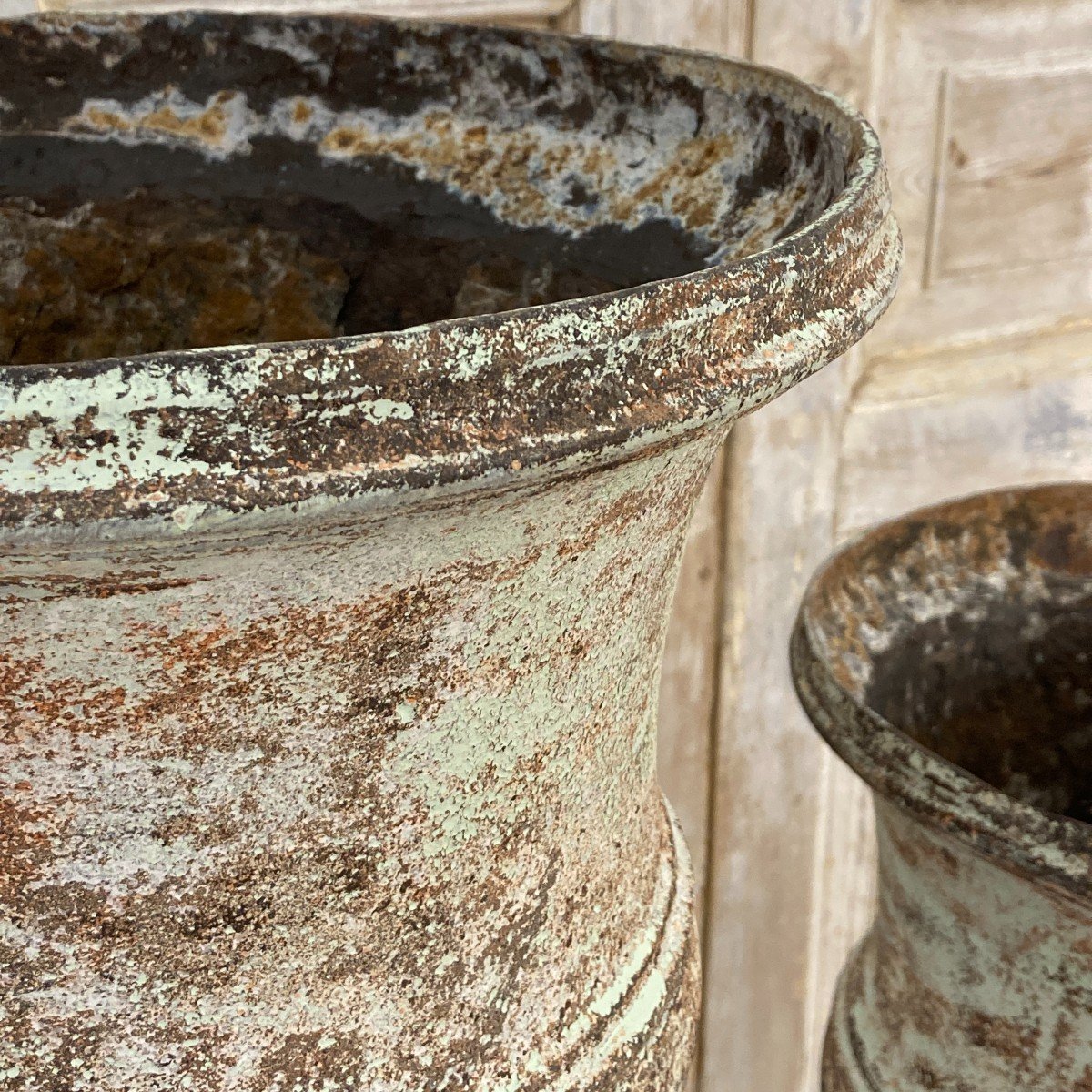 Pair Of Cast Iron Vases XVIII-photo-4