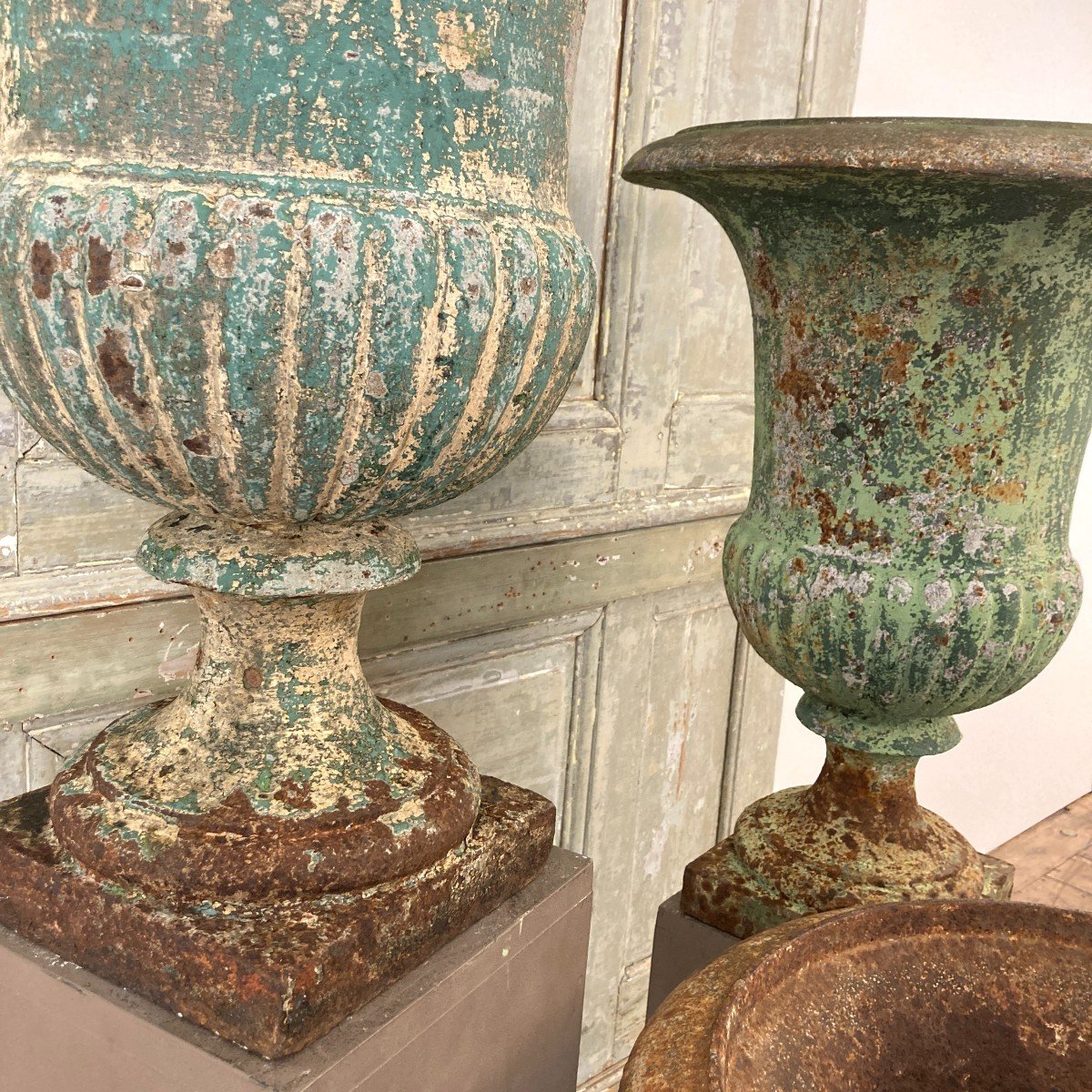 Three Large Medici Vases In Cast Iron XIX-photo-4