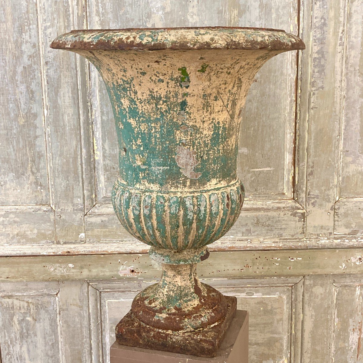 Three Large Medici Vases In Cast Iron XIX-photo-1
