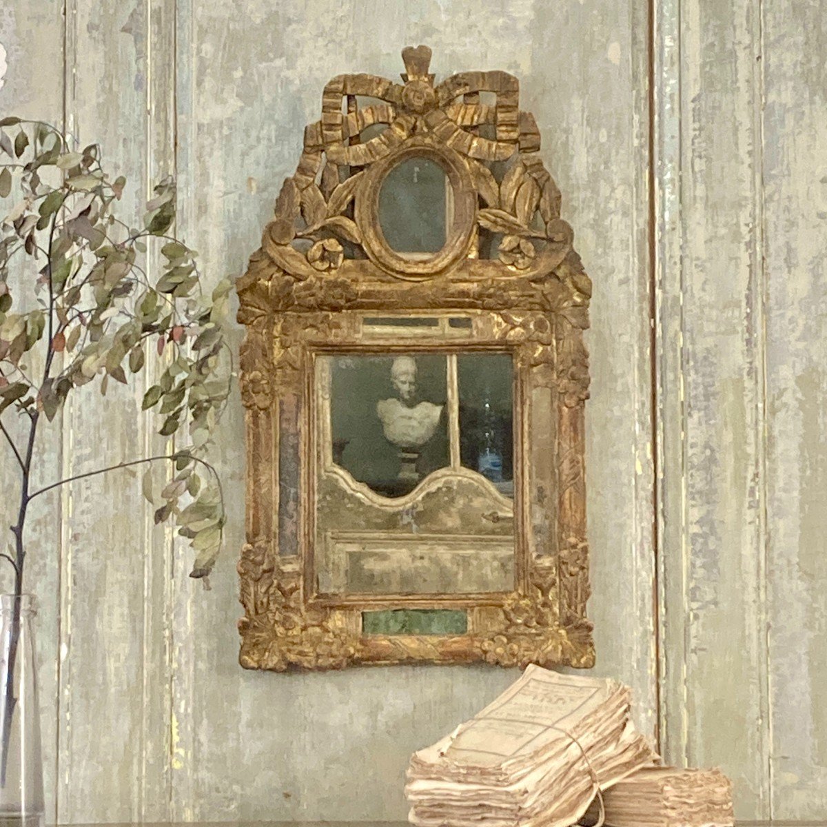 Beau Miroir mural ancien maçonnique en chêne finement sculpté