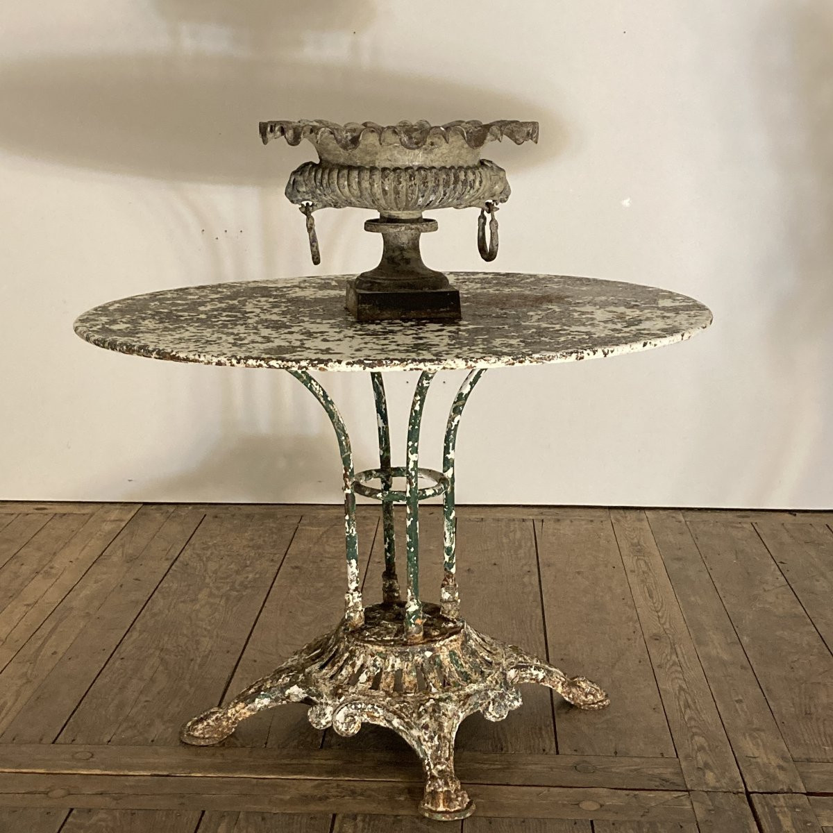19th Century Cast Iron Table-photo-6