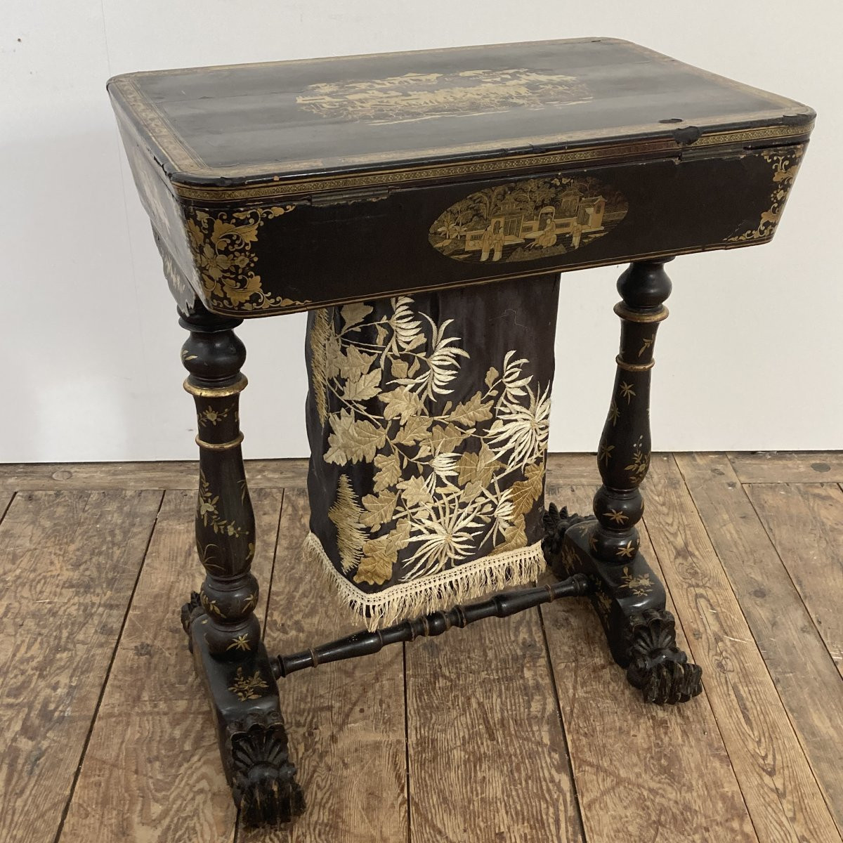 Chinese Lacquer Work Table-photo-7