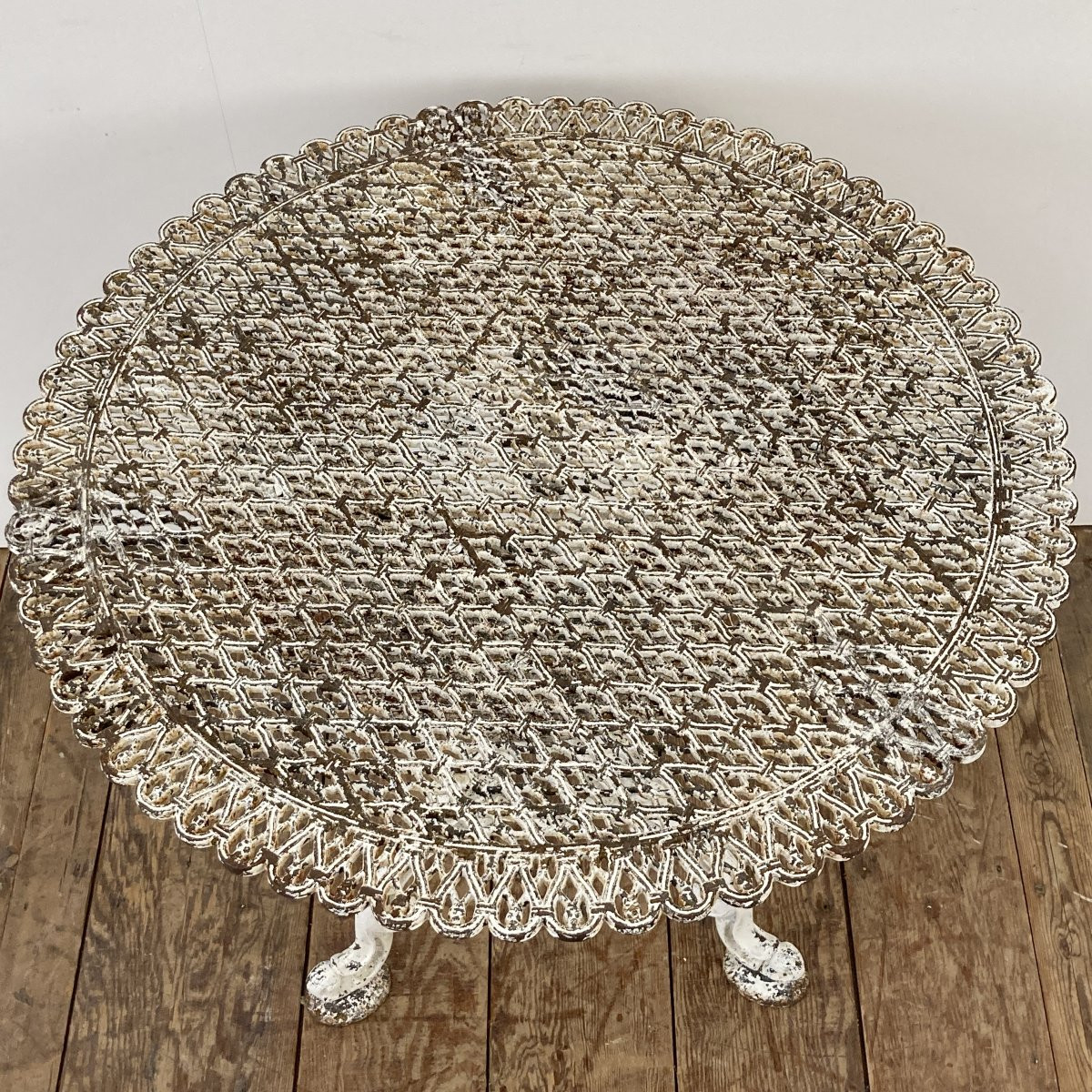 19th Century Openwork Cast Iron Pedestal Table-photo-5