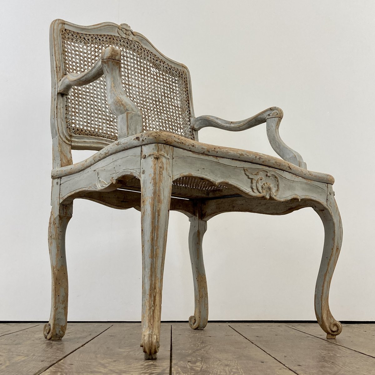 Siège canné d'époque Louis XV-photo-1