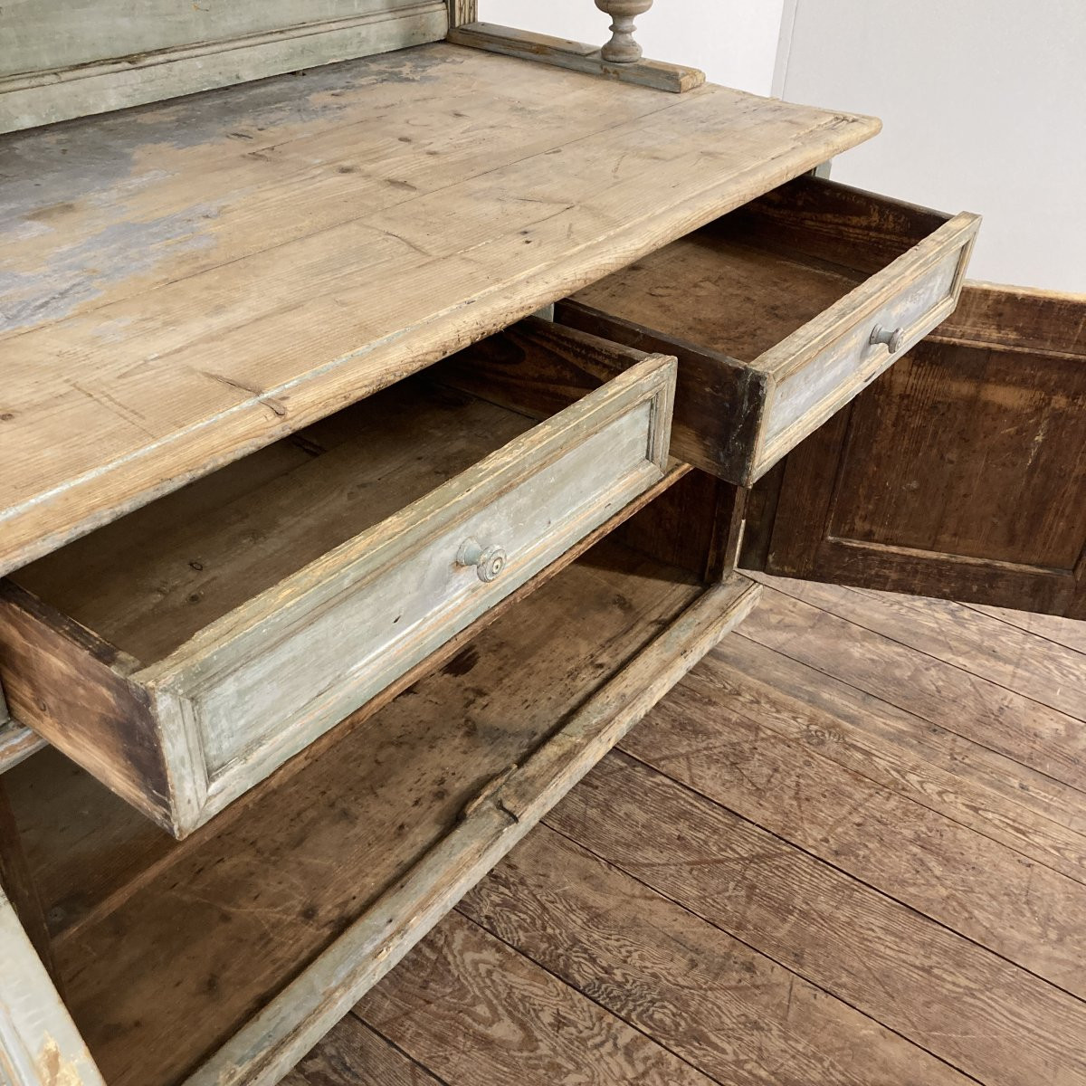 19th Century Painted Two-part Glass Sideboard-photo-3
