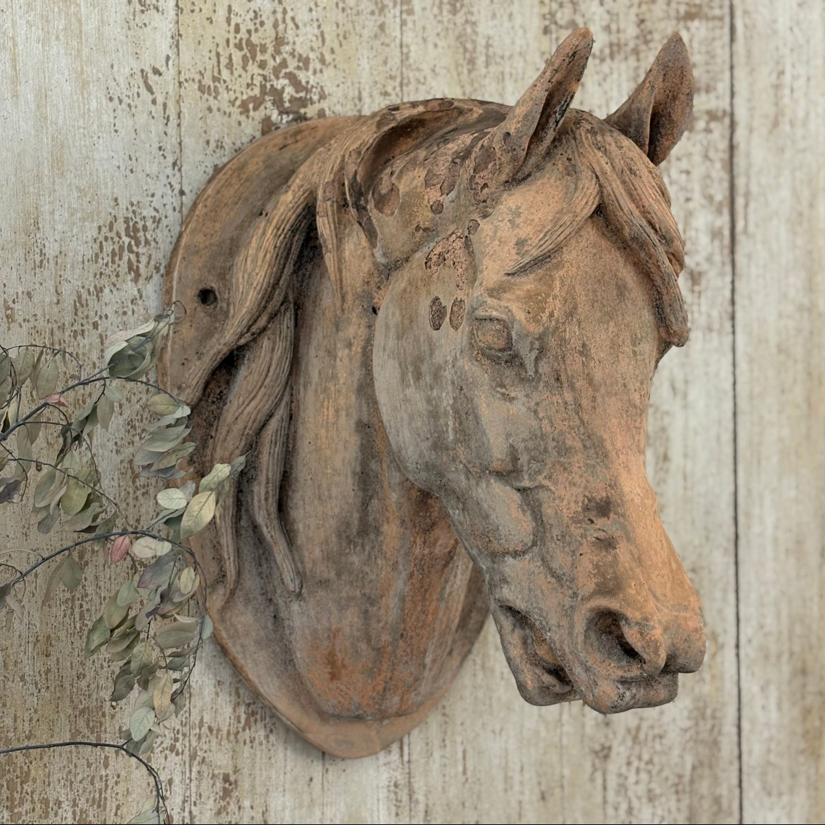 Tête de cheval en terre cuite XIXe