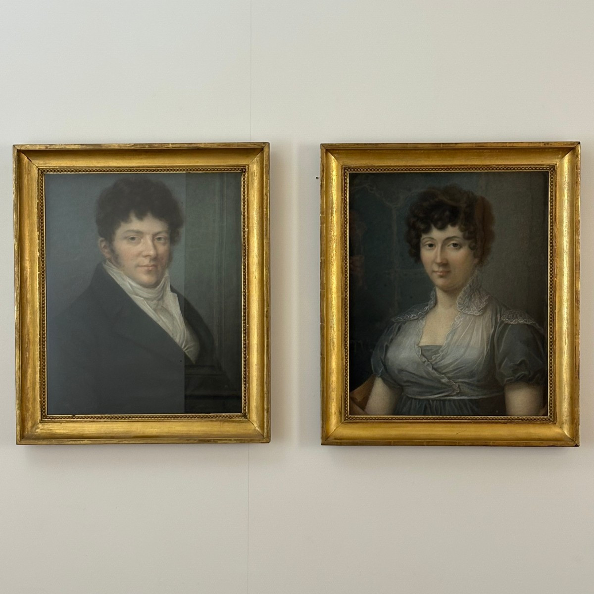 Paire de portraits d'époque Empire