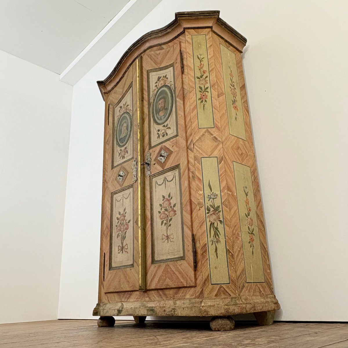 Small Alsatian Wardrobe From The Late 18th Century-photo-4