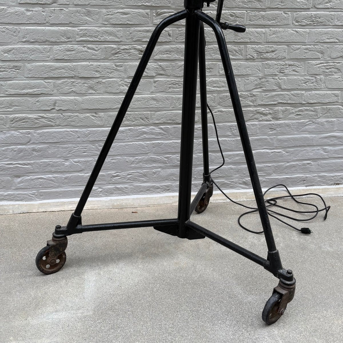 Large Cinema Projector Mole Richardson-photo-2