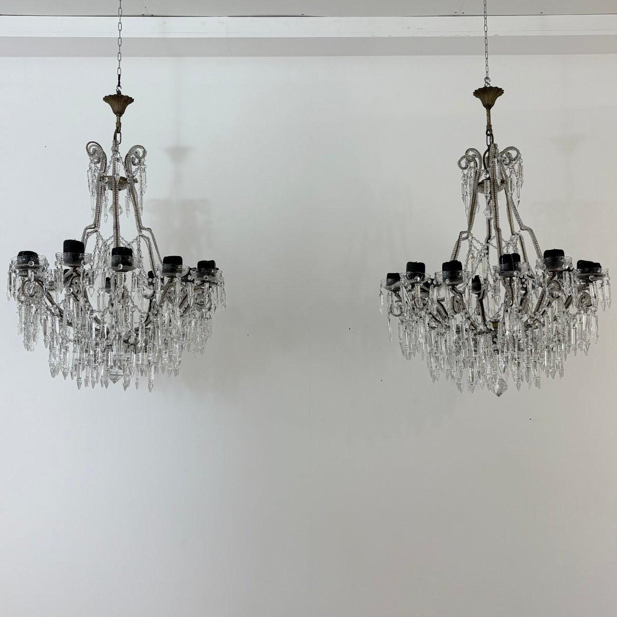 Paire de grands lustres à pampilles-photo-4