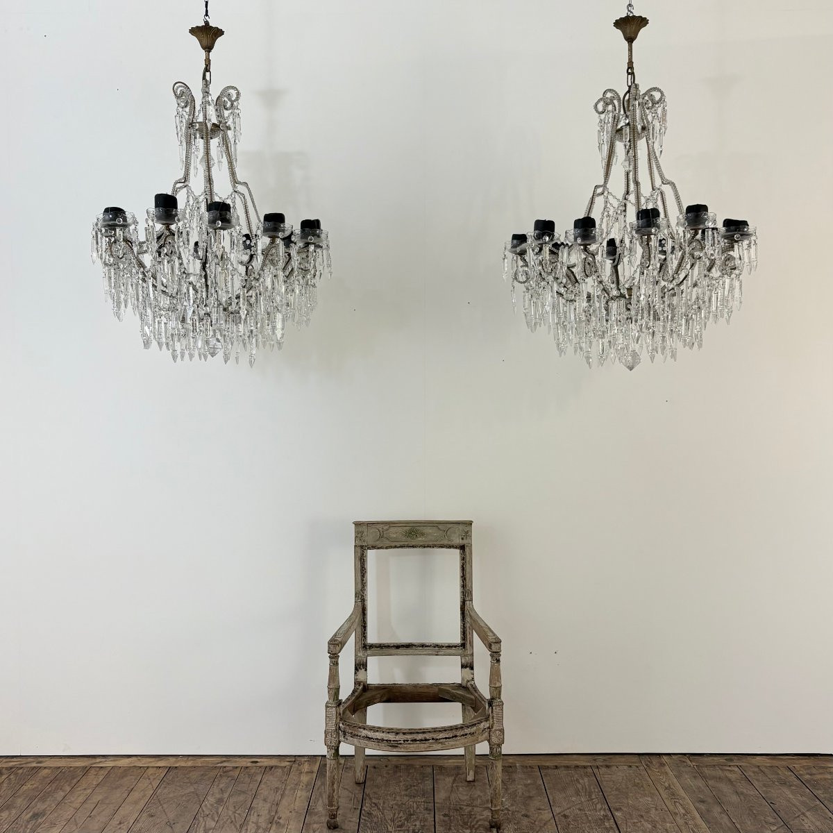 Paire de grands lustres à pampilles-photo-7