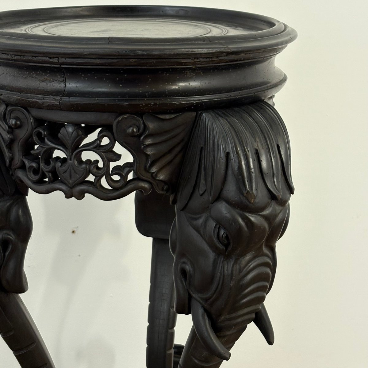 Sellette XIXe à têtes d'éléphant-photo-3