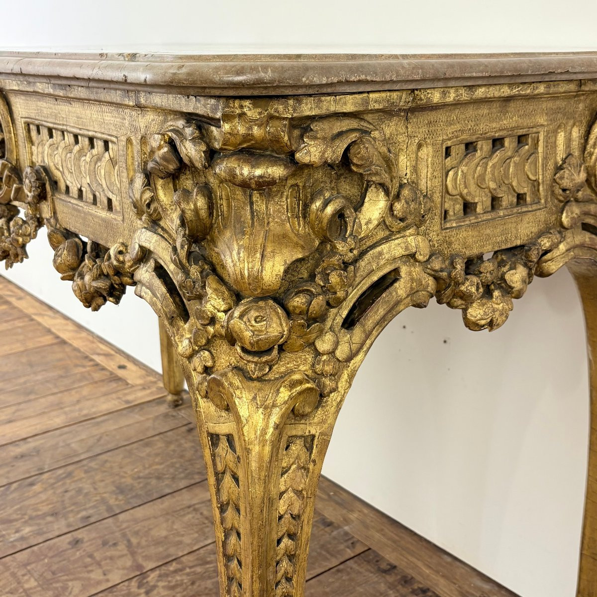 Transition Period Giltwood Console-photo-3