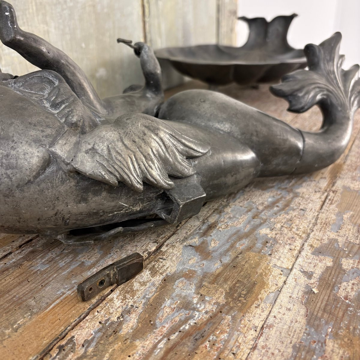 Fontaine à eau en étain-photo-4