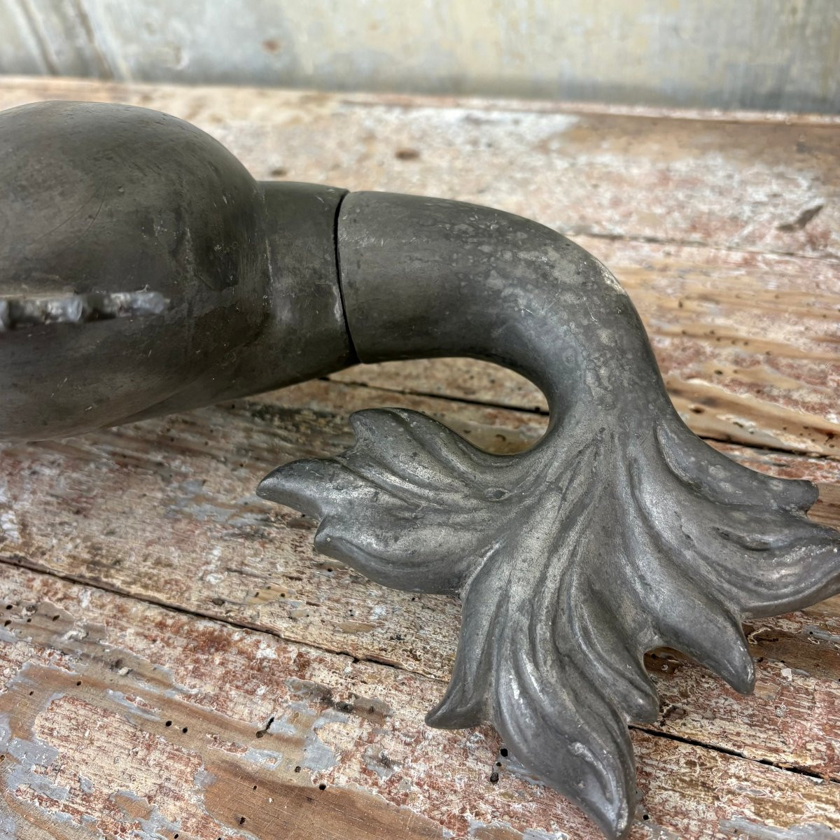 Fontaine à eau en étain-photo-5