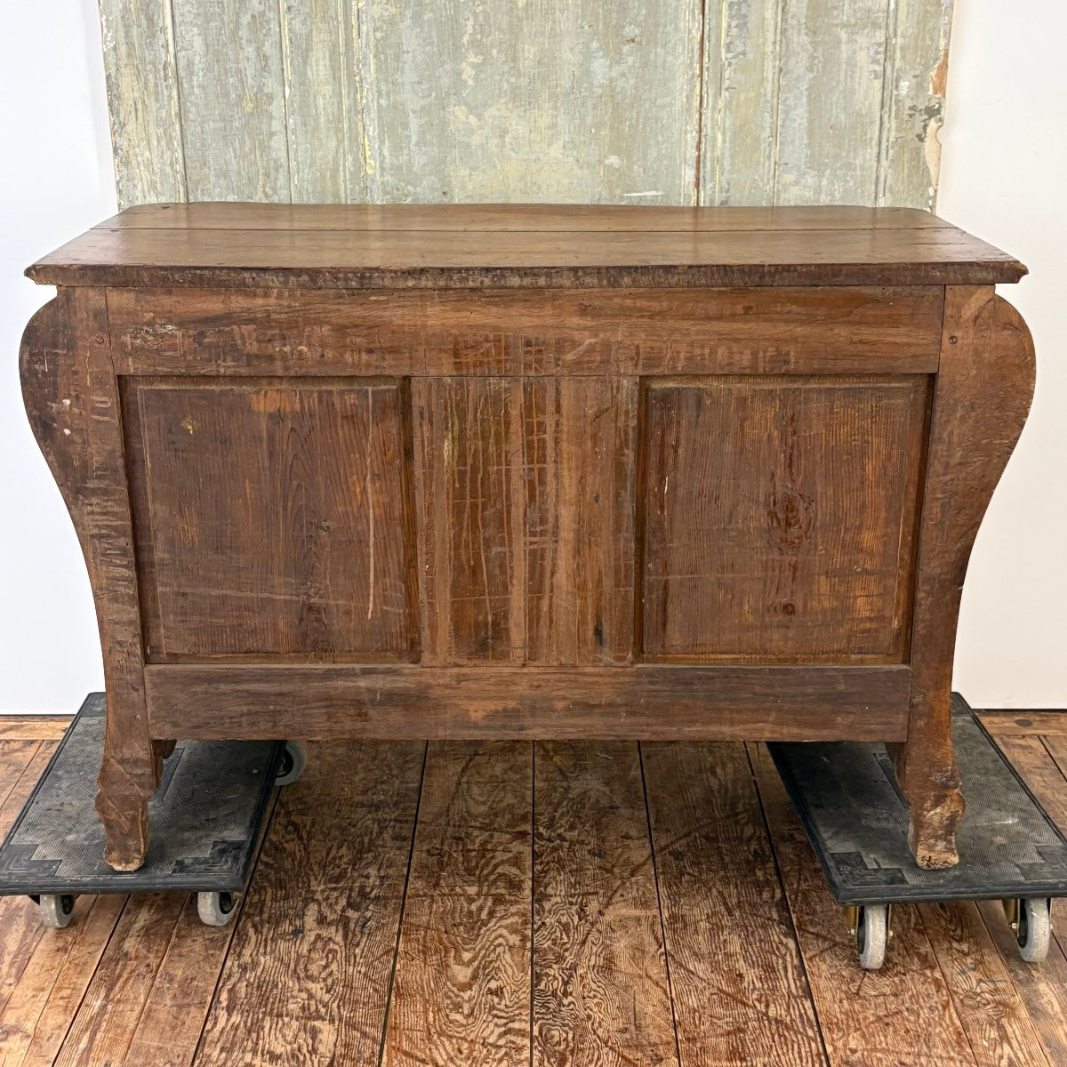 18th Century Bombé Commode-photo-7