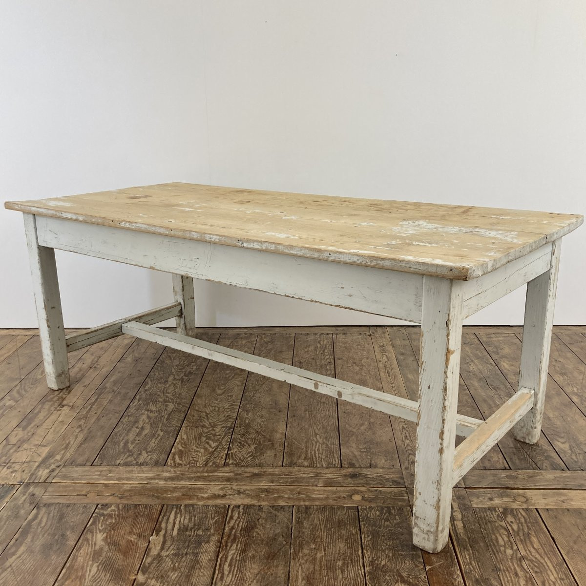 Table XIX-photo-4