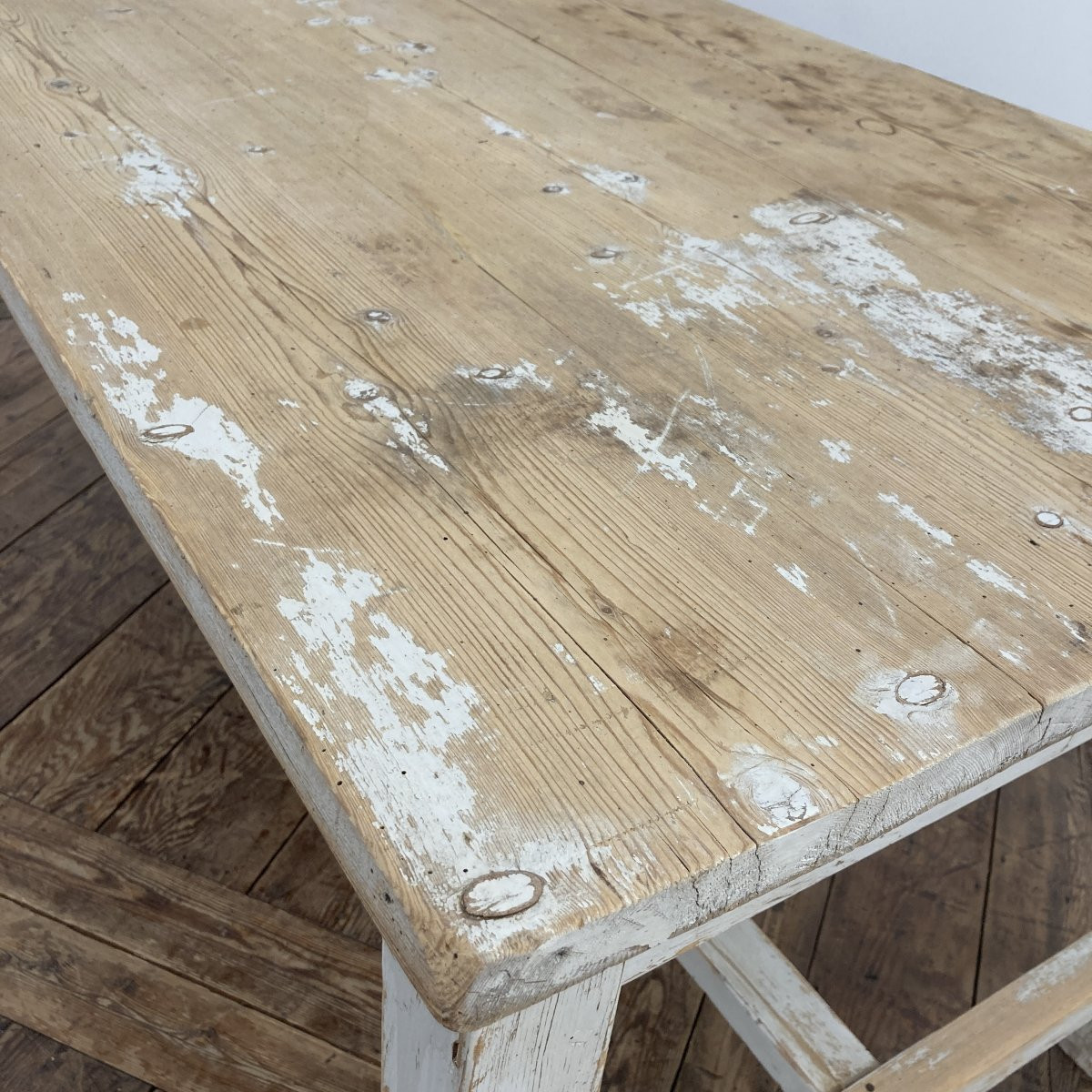 Table XIX-photo-1