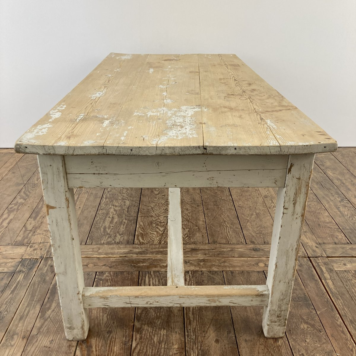 Table XIX-photo-3