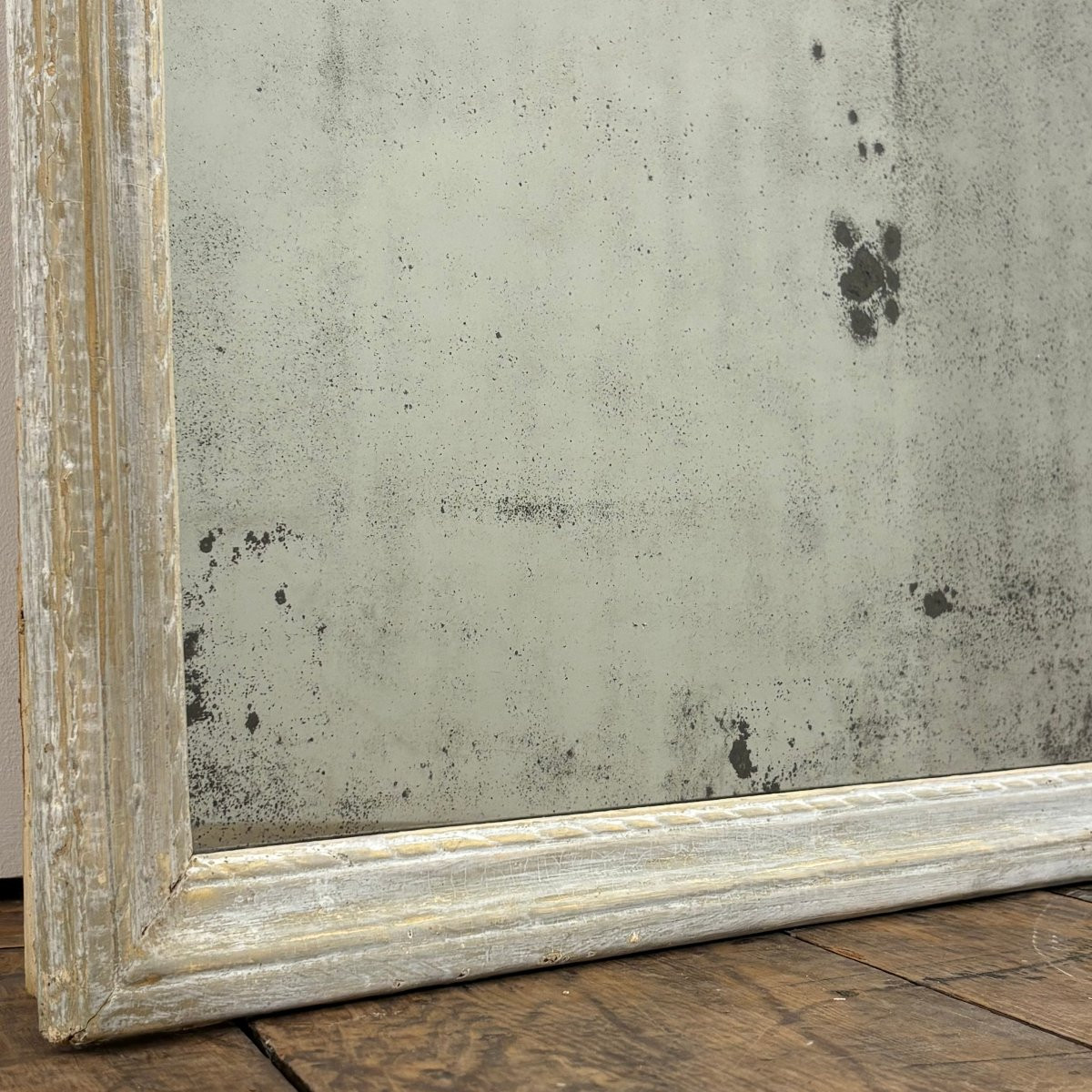 18th-century Wood-framed Mirror-photo-3