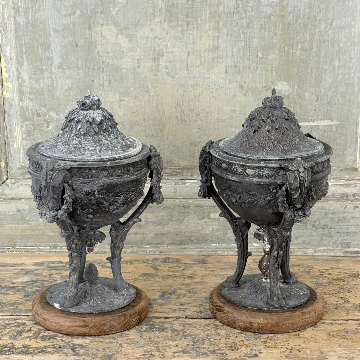 Paire de cassolettes à l'antique en régule XIXe-photo-4