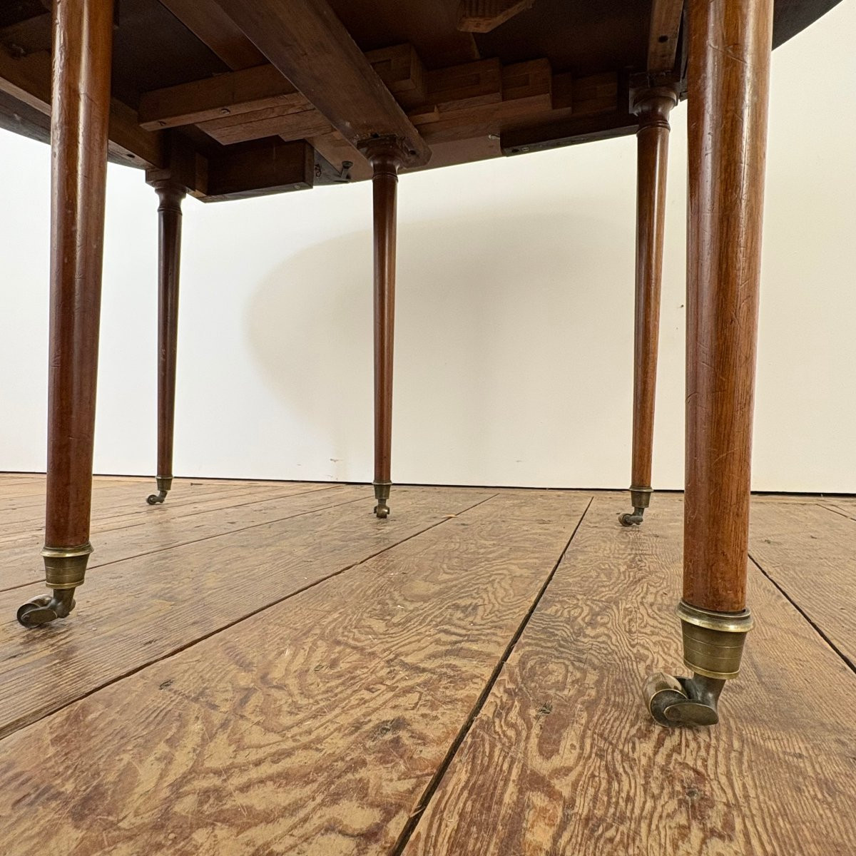 Table ronde à allonges en acajou XIXe-photo-5