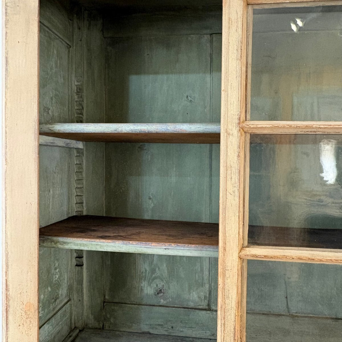 Large Alsatian Buffet-photo-1